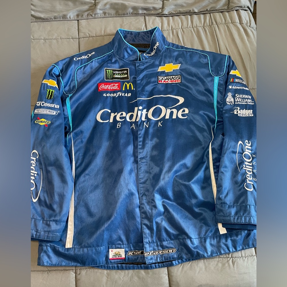 Kyle Larson #42 Credit One Bank NASCAR racing uniform jacket 3XL